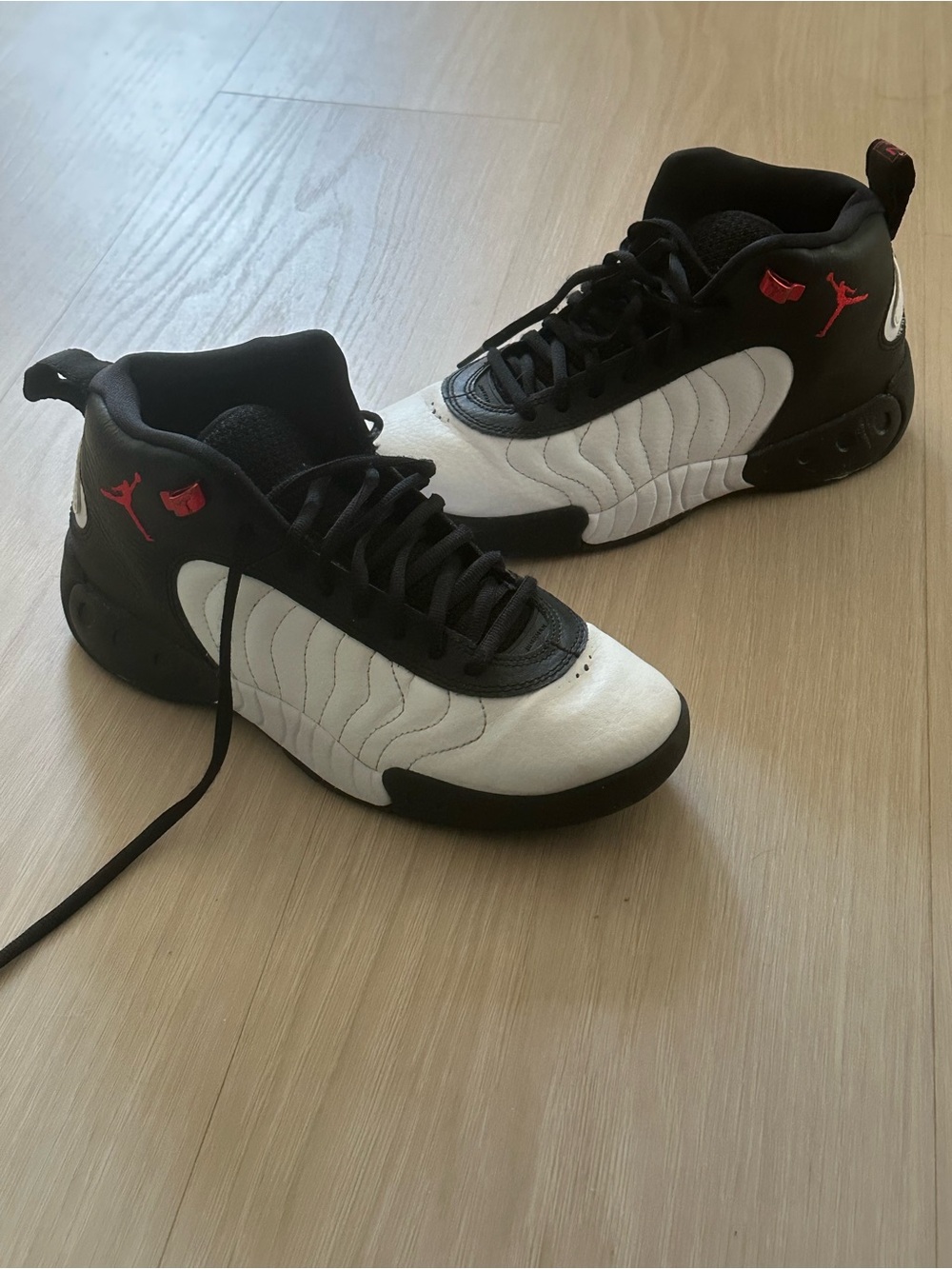 Jordan’s - Jumpman Pro - Youth size 6.5